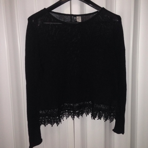 NOT FOR SALE! DONT BUY‼️2/$23‼️ Black H&M Long Sleeve - Picture 3 of 8